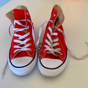 Red converse size 3 mens or 5 women’s